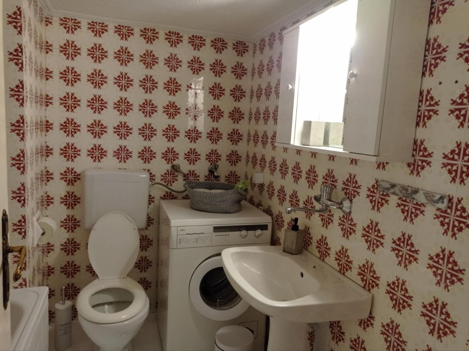 Apartment Homie Drama